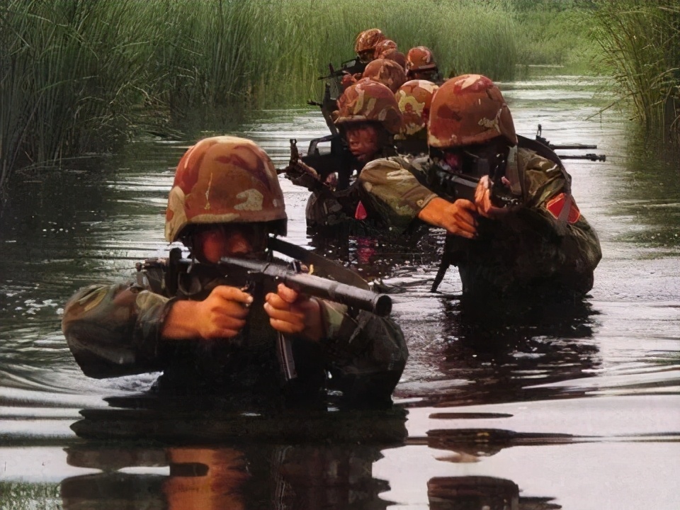 一位轉(zhuǎn)業(yè)后的特種兵，辦農(nóng)場種瓜菜，靠1個優(yōu)點(diǎn)，年賺200萬